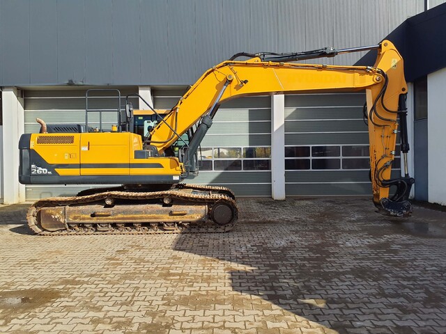 20251024-120121-Resized